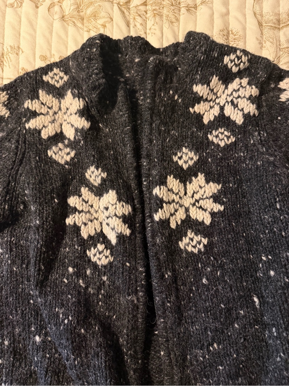 Girls 8-10 homemade zip up sweater